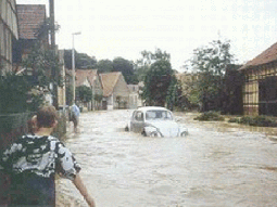 Hochwasserszene in Zell 1992